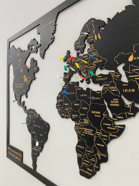 Дерев'яне панно "Карта в рамці з гравіюванням Framed map" 40021 фото